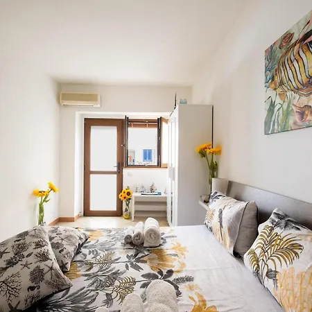Holiday home Sul Mare Luxury House With Air Conditioning And Wi-fi